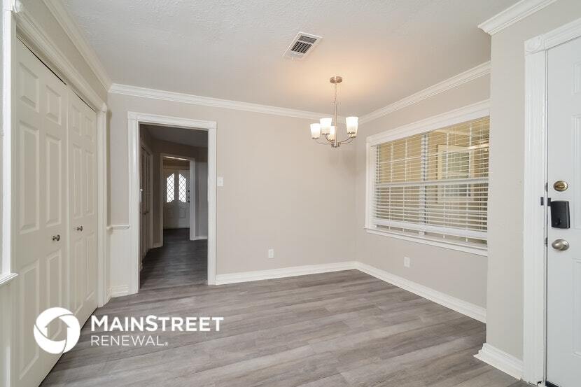 Building Photo - 808 22nd St