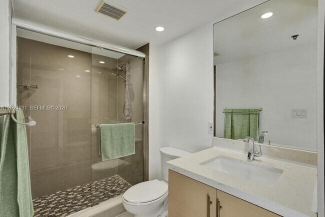 Building Photo - 20515 E Country Club Dr