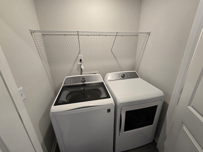 Building Photo - 6309 Truxton Ln