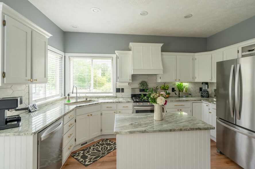 Building Photo - 5686 Barcroft Dr SW