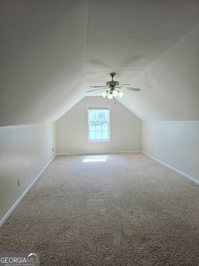 Building Photo - 1005 Southwood Dr