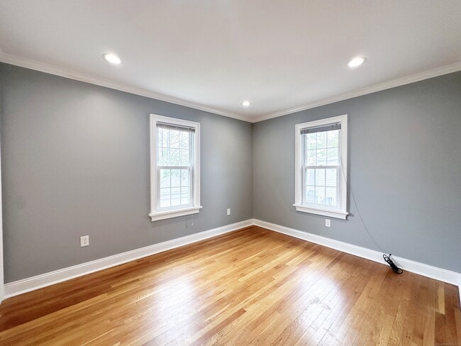 Building Photo - 826 Black Rock Tpke