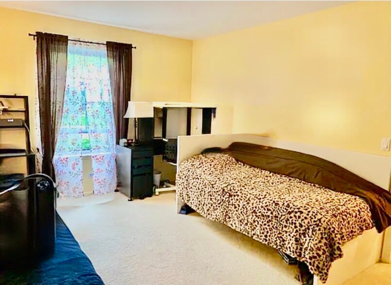 Second bedroom - 1153 Silverwood Ct