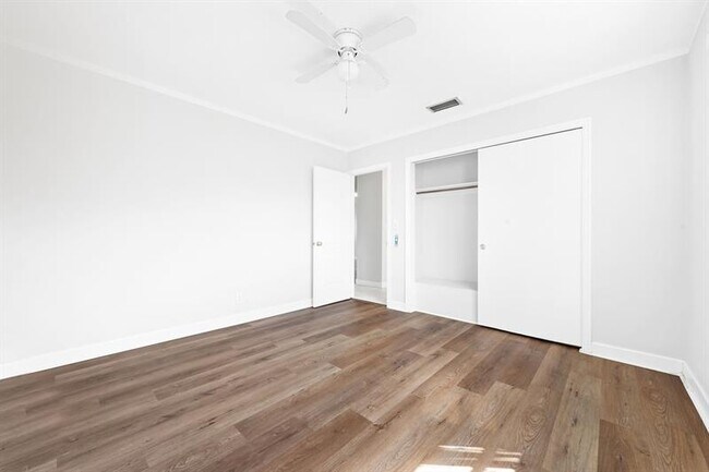 Building Photo - 11837 NW 32nd Ct