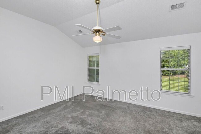 Building Photo - 212 Brookstone Way