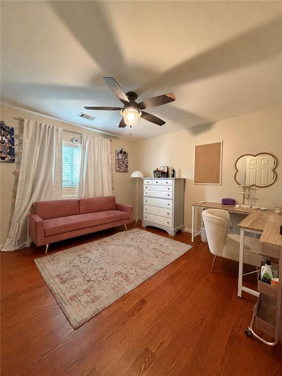 Building Photo - 1695 Montcliff Dr