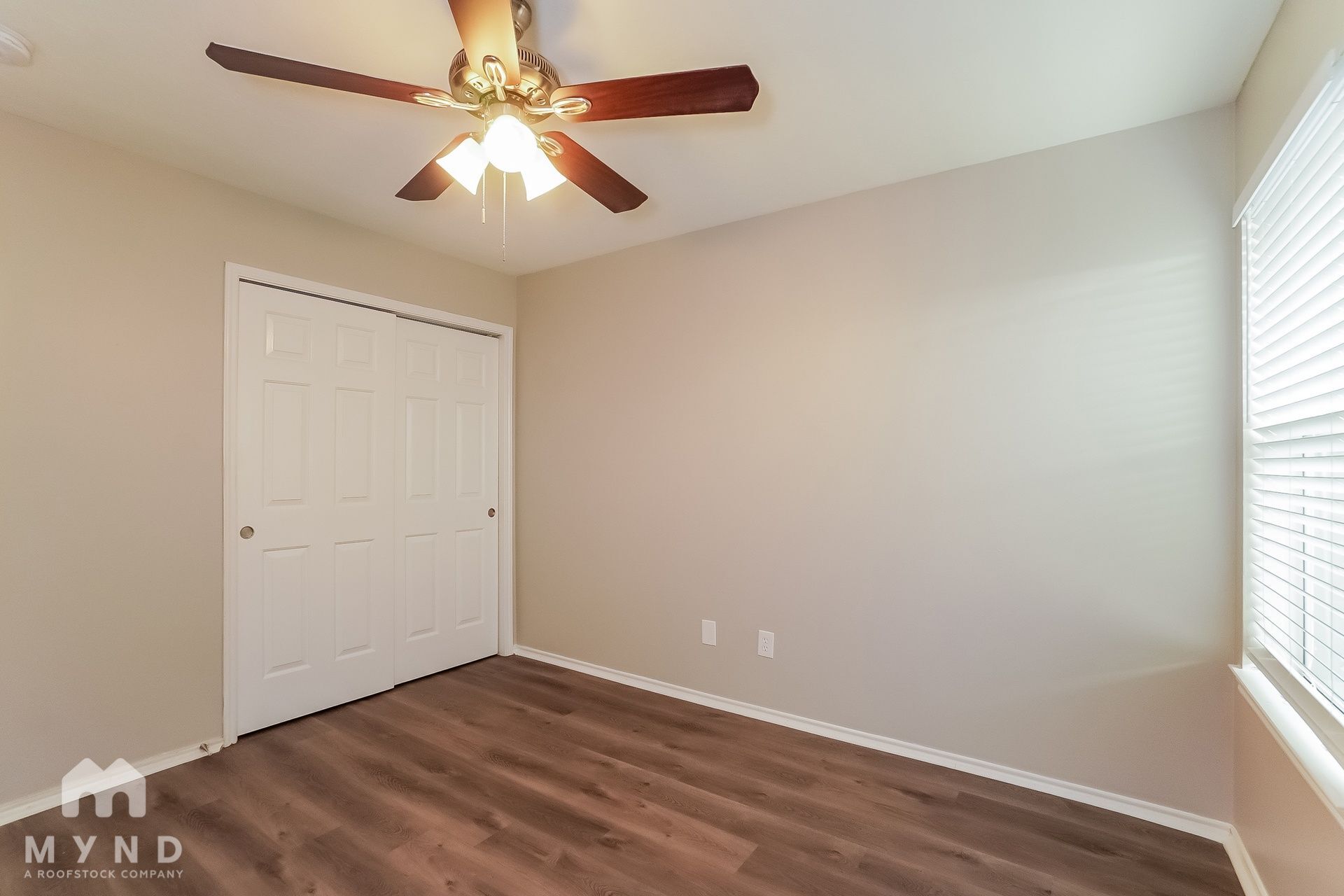Building Photo - 12035 Thornecrest Dr