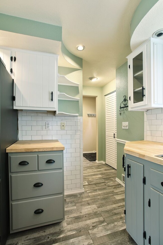 Building Photo - Beautiful Home in Gleneagle Neighborhood