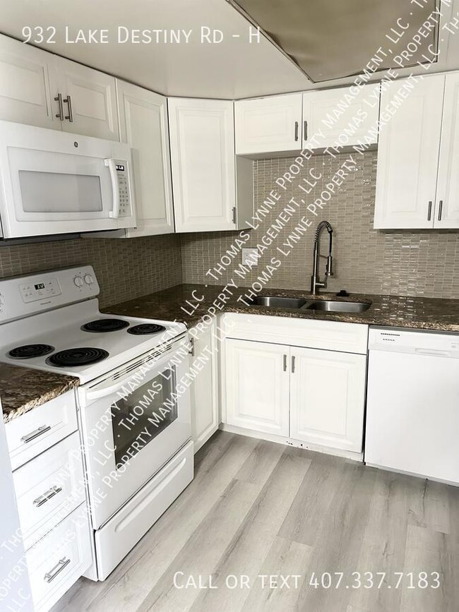 Building Photo - 932 Lake Destiny Rd