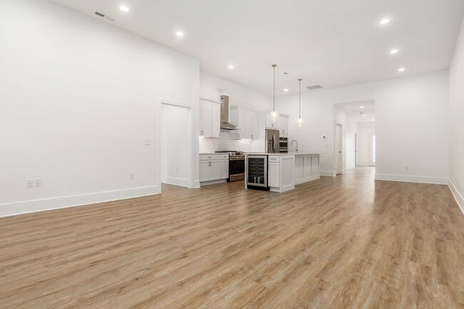 Building Photo - 2978 Bernard View Ln