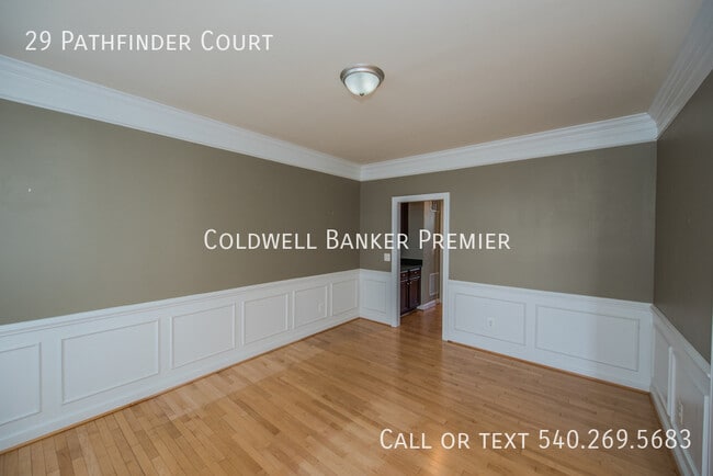 Building Photo - 29 Pathfinder Ct