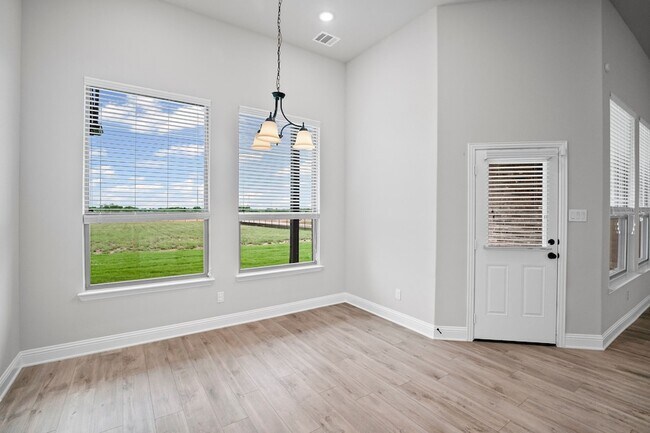 Building Photo - 8165 Honeywell Ave