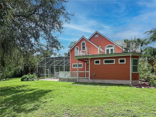 Building Photo - 521 SW Marion Ct