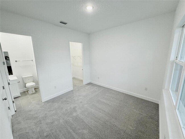 Building Photo - 12585 Clear Sapphire Dr