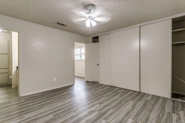 Building Photo - $99 FIRST MONTH'S RENT