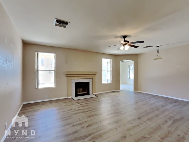 Building Photo - 3434 W Desert Bend Loop