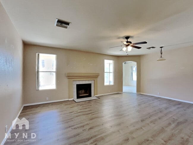Building Photo - 3434 W Desert Bend Loop