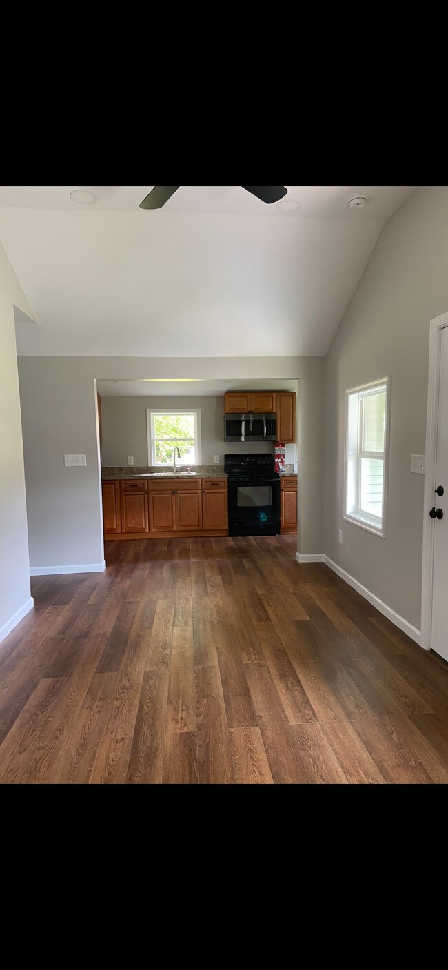 Living room looking at the the kitchen - 505 Union Ave