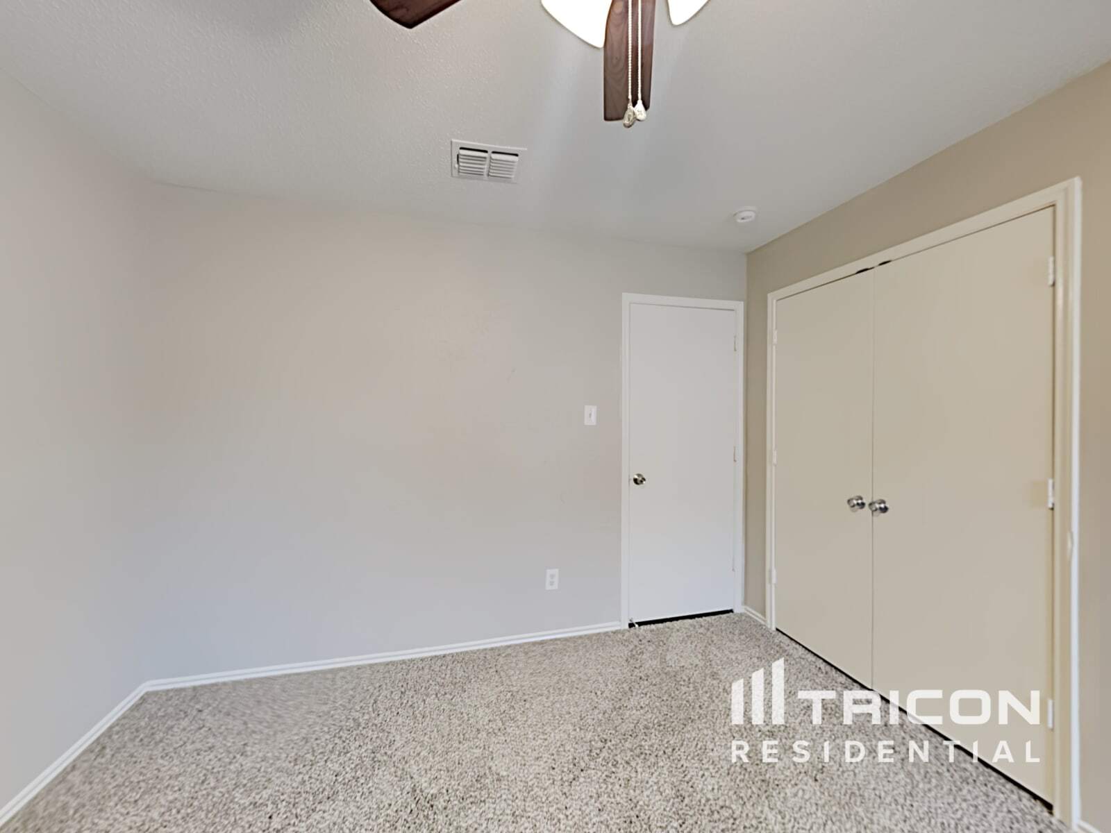 Building Photo - 2641 Bandera Pl
