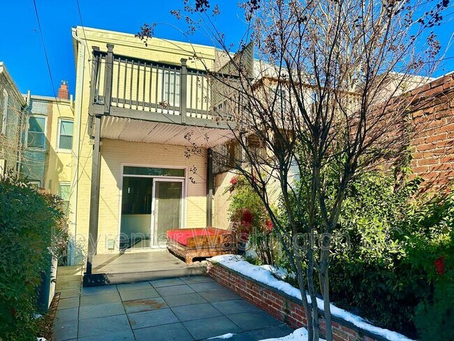 Building Photo - 618 Q St NW