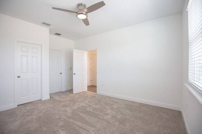 Building Photo - 1431 Broad Wing Ln