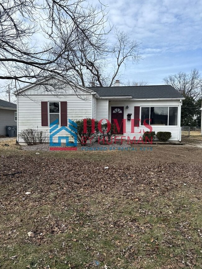 Building Photo - Three Bedroom House | $500 Deposit Special!