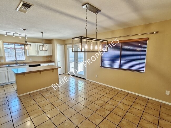 Building Photo - 3754 E White River Dr