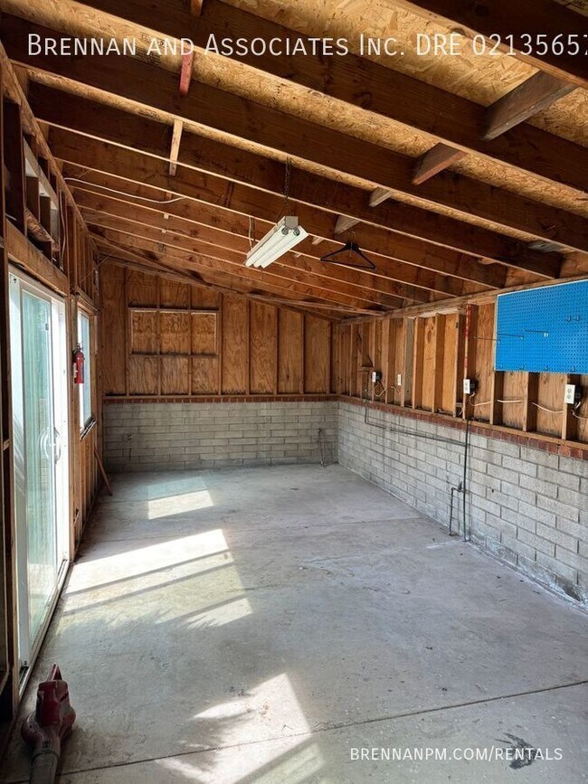 Building Photo - 5932 Alleghany St