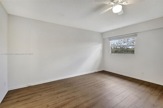 Building Photo - 1201 SW 128th Terrace