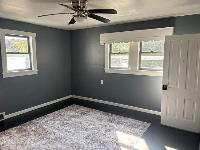 Building Photo - 208-210 McClure