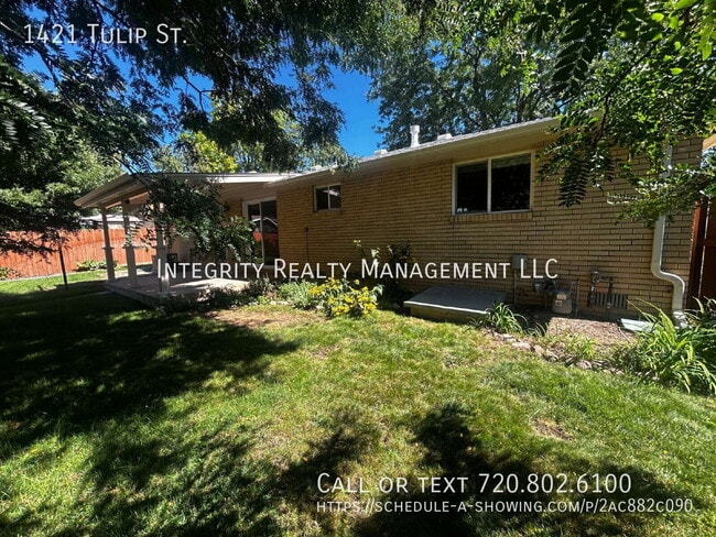 Building Photo - 1421 Tulip St