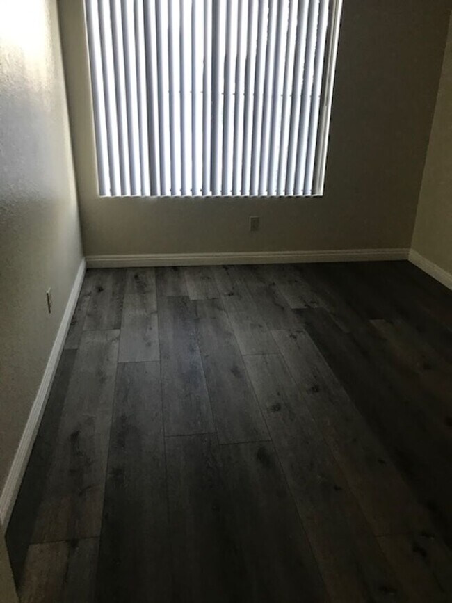 Building Photo - Rancho Meadows