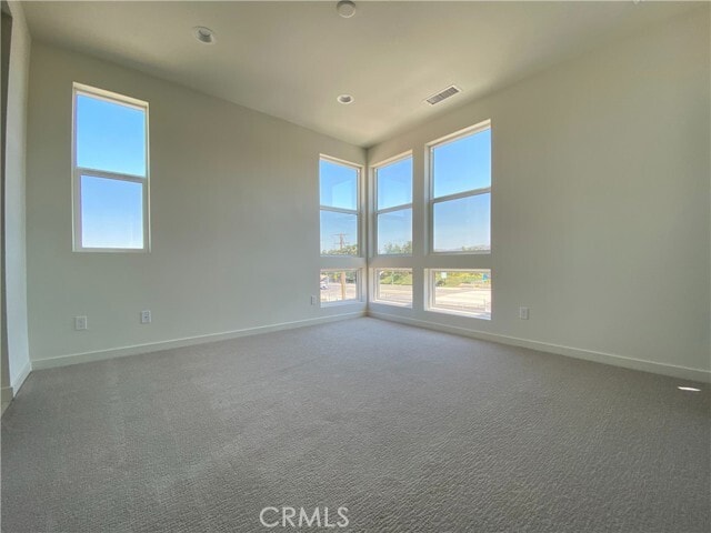 Building Photo - 115 Fable