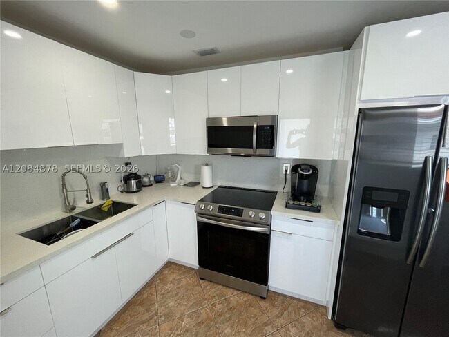 Building Photo - 4480 NW 170th St