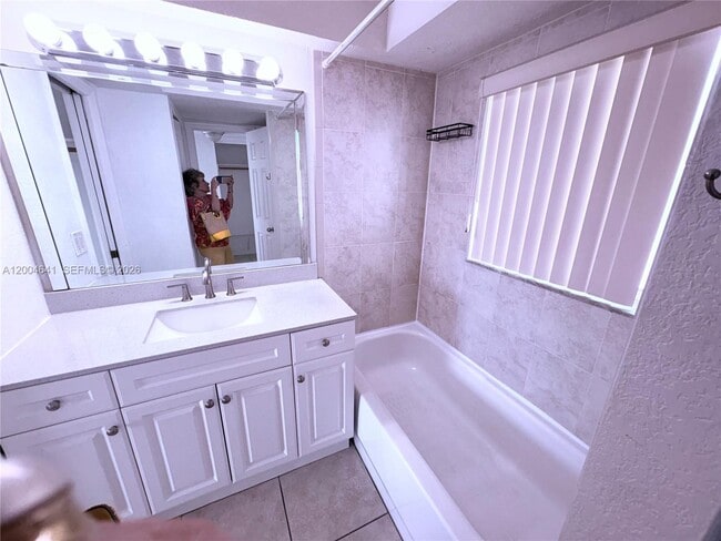 Building Photo - 7713 SW 88th St