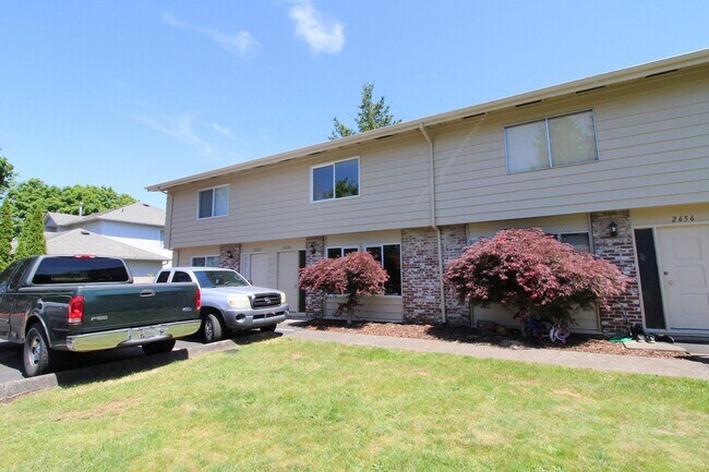 Building Photo - 2658-2658 SE 125th Ave