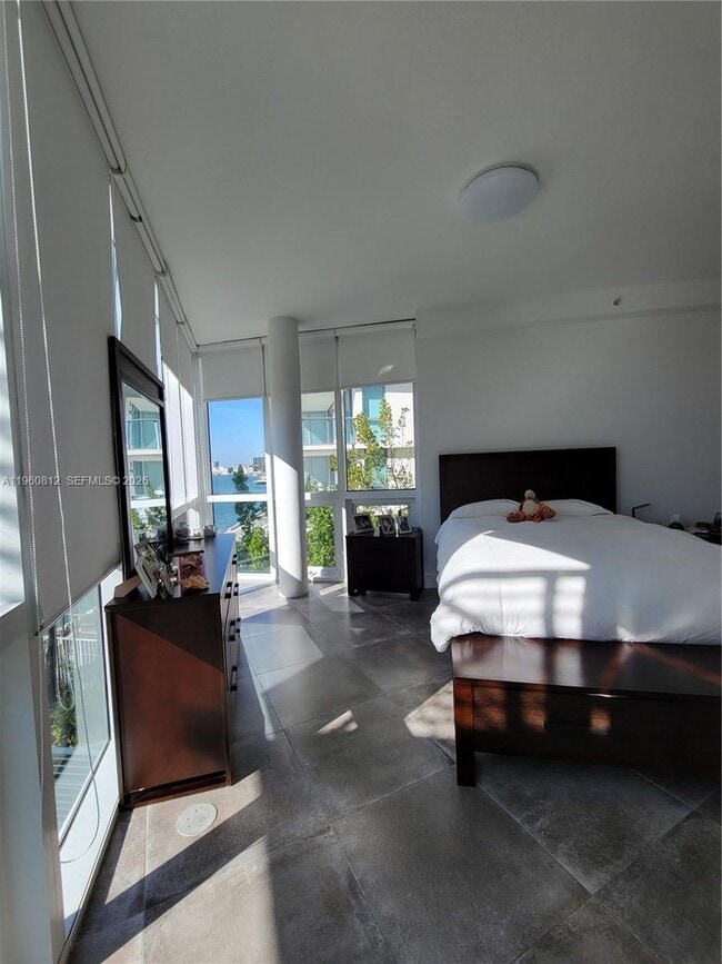 Building Photo - 6580 Indian Creek Dr