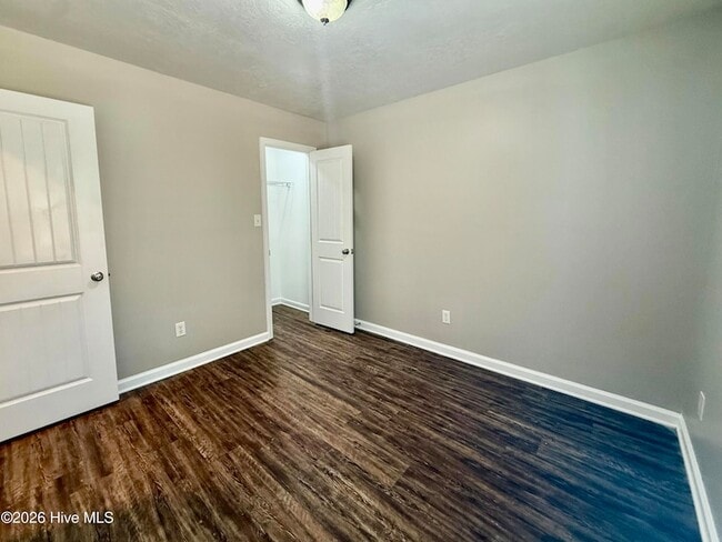 Building Photo - 705 Whispering Willow Way