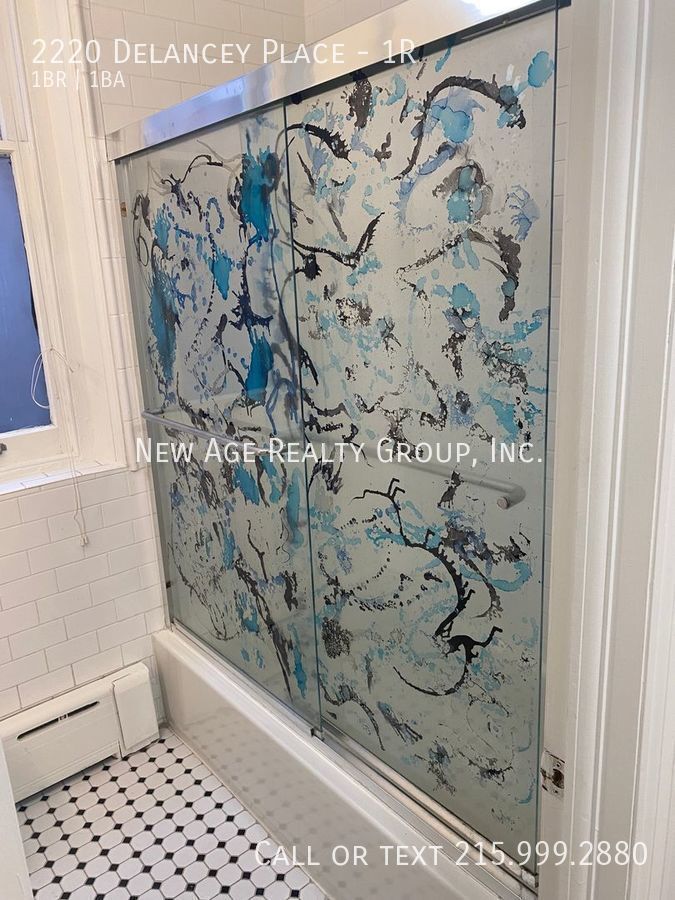 Building Photo - 2220 Delancey St