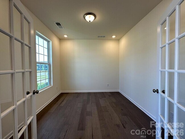 Building Photo - 2897 Yeager Dr NW