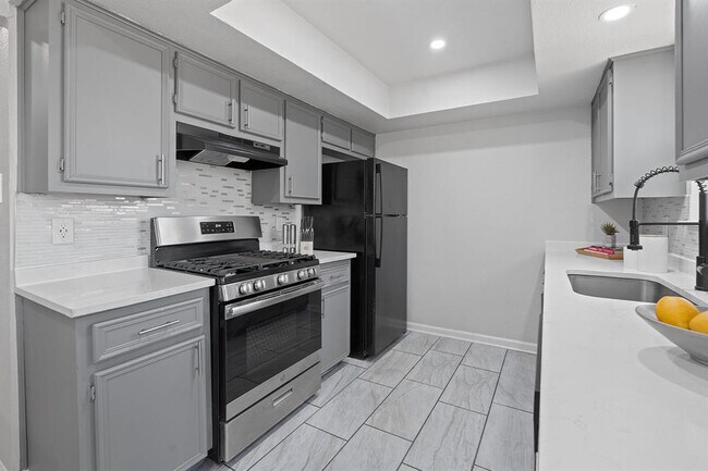 Building Photo - 1002 Parkside Cir
