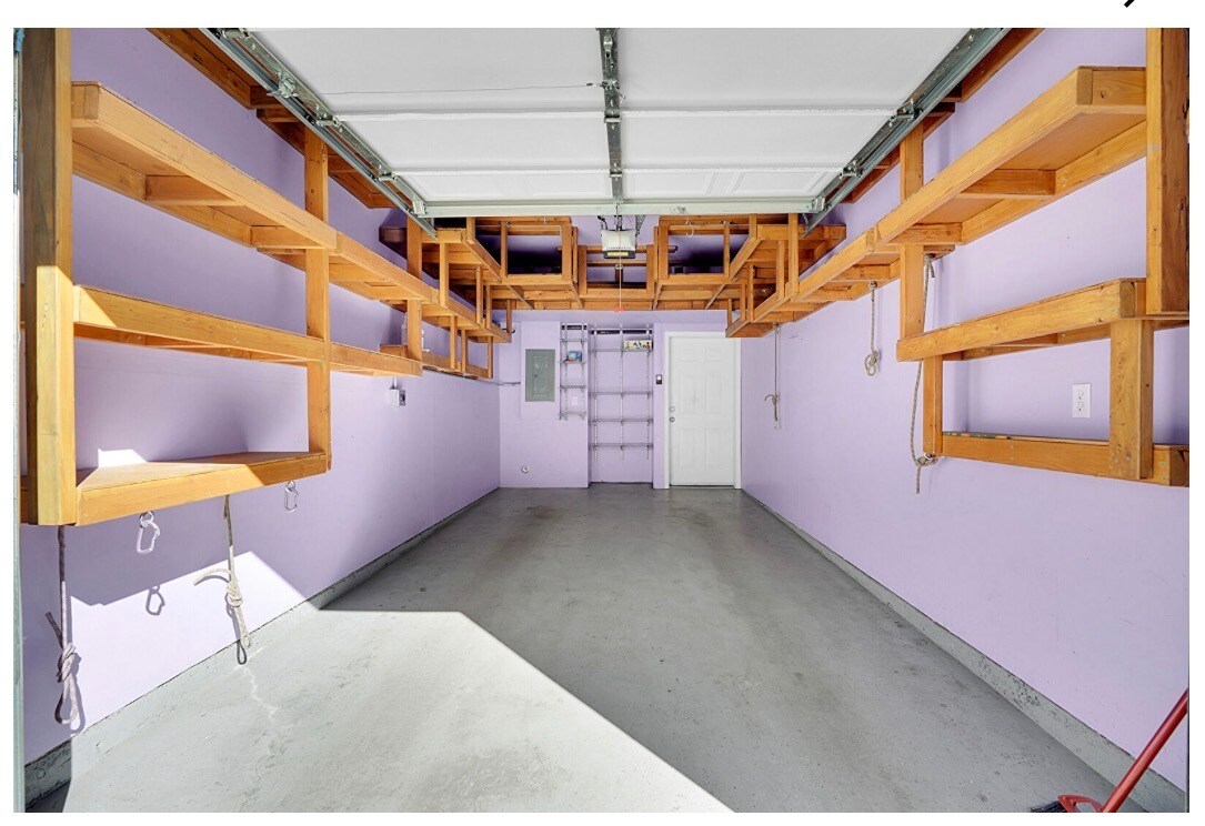 Building Photo - 18721 E Water Dr