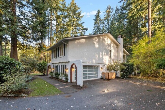 Building Photo - Stunning Private AIR CONDITIONED Dream Home in Coveted Bridal Trails