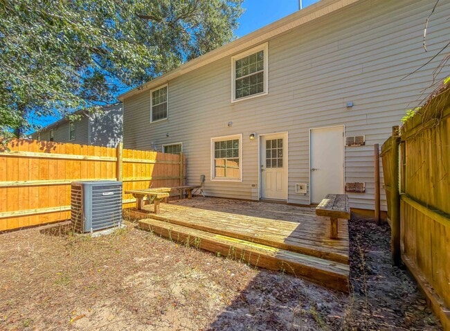 Building Photo - 2500 Nugget Ln