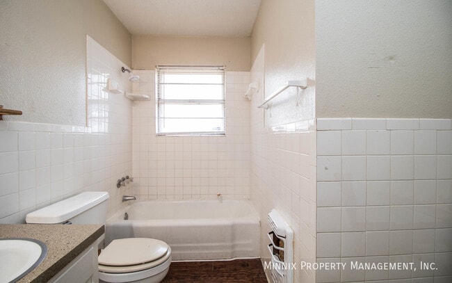 Building Photo - 1602 58th St