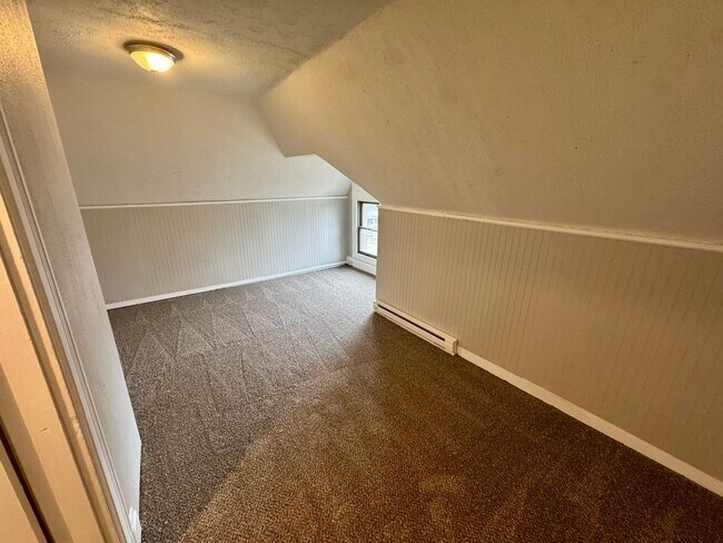 Building Photo - 111 S Ohio St