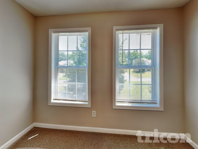 Building Photo - 4095 Gracewood Park Dr
