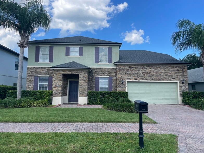 Building Photo - 9805 Portofino Dr