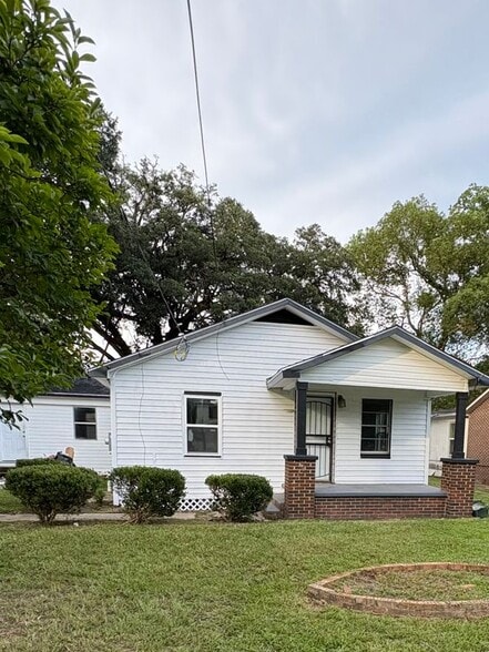 Primary Photo - 3810 Weco St