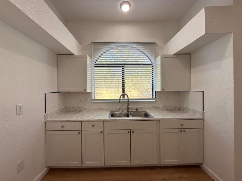 Building Photo - 4135 Sunrise Pt Dr